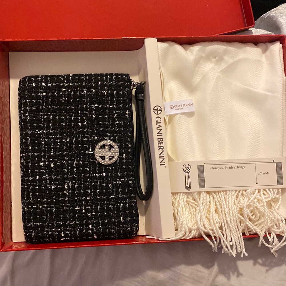 Tweed wristlet and white scarf set